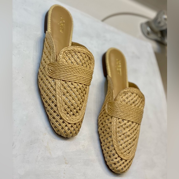 J. Crew Shoes - J CREW Woven Mules flat Women size 9.5 New Never worn, NWOT, beautiful stylish